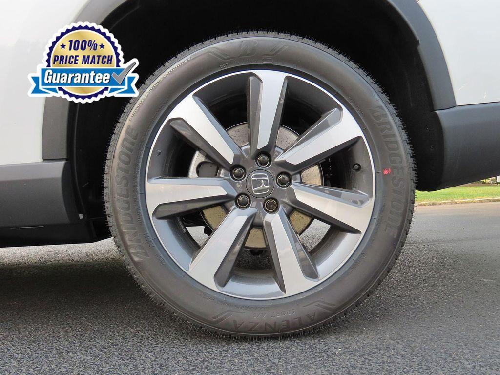 new 2025 Honda Pilot car, priced at $48,609