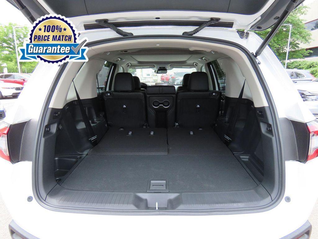 new 2025 Honda Pilot car, priced at $48,609