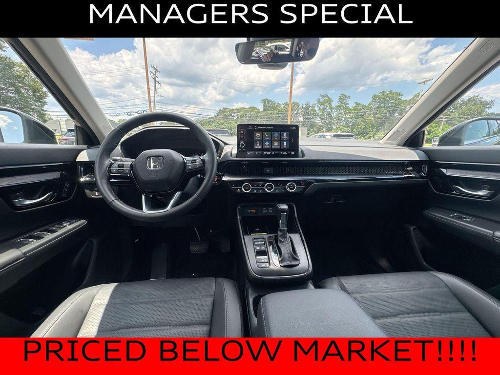 used 2023 Honda CR-V car, priced at $30,990