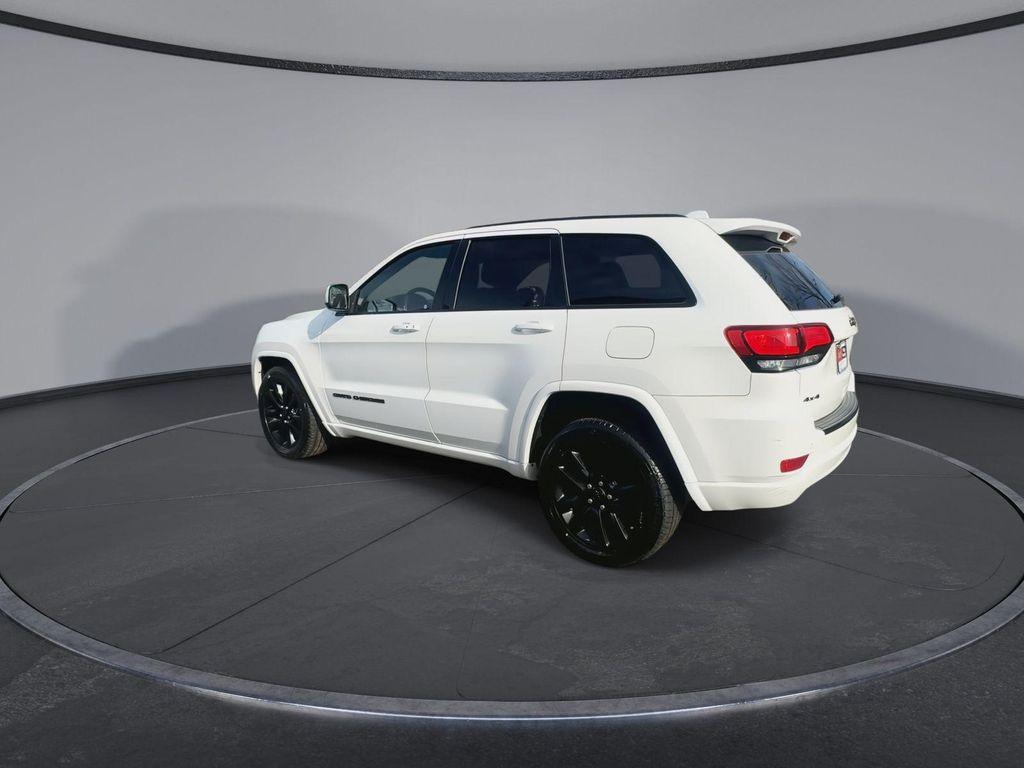 used 2017 Jeep Grand Cherokee car, priced at $14,890