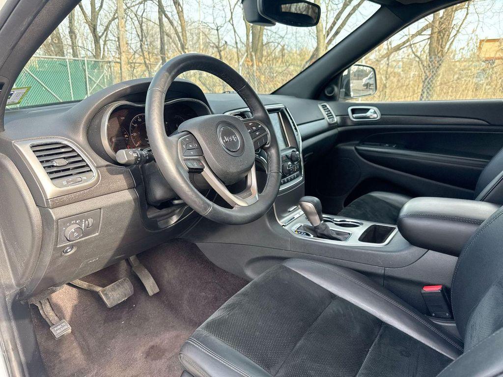 used 2017 Jeep Grand Cherokee car, priced at $14,890