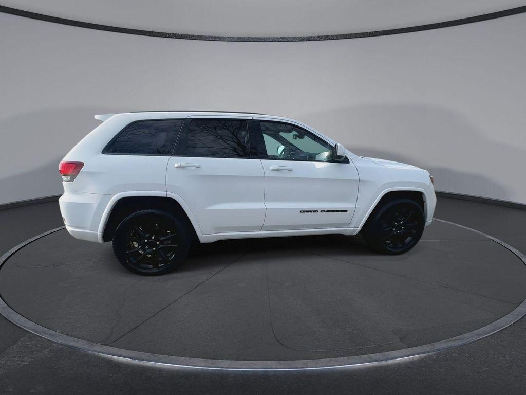 used 2017 Jeep Grand Cherokee car, priced at $14,890