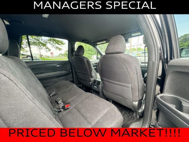 used 2022 Honda Pilot car, priced at $27,900
