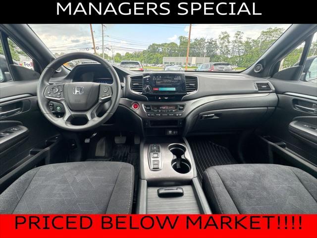 used 2022 Honda Pilot car, priced at $27,900