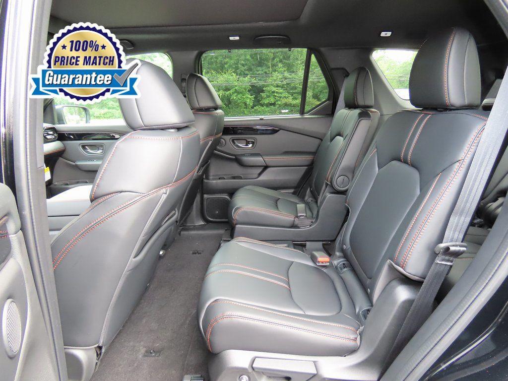new 2025 Honda Pilot car, priced at $47,912
