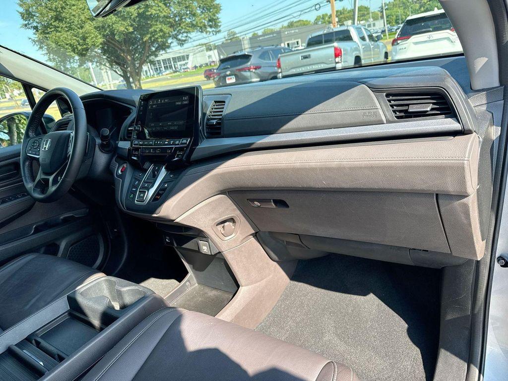 used 2023 Honda Odyssey car, priced at $32,290