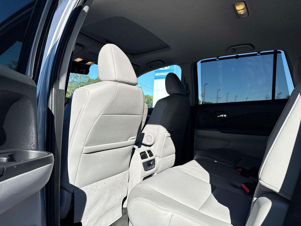used 2022 Honda Pilot car, priced at $29,490