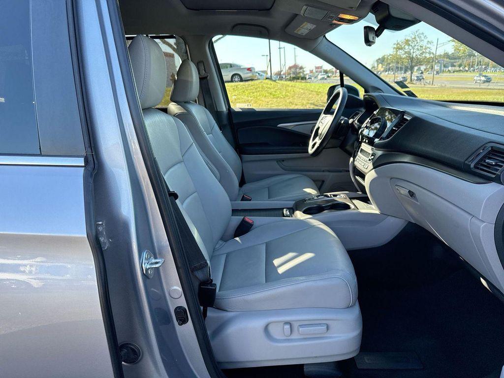 used 2022 Honda Pilot car, priced at $29,490