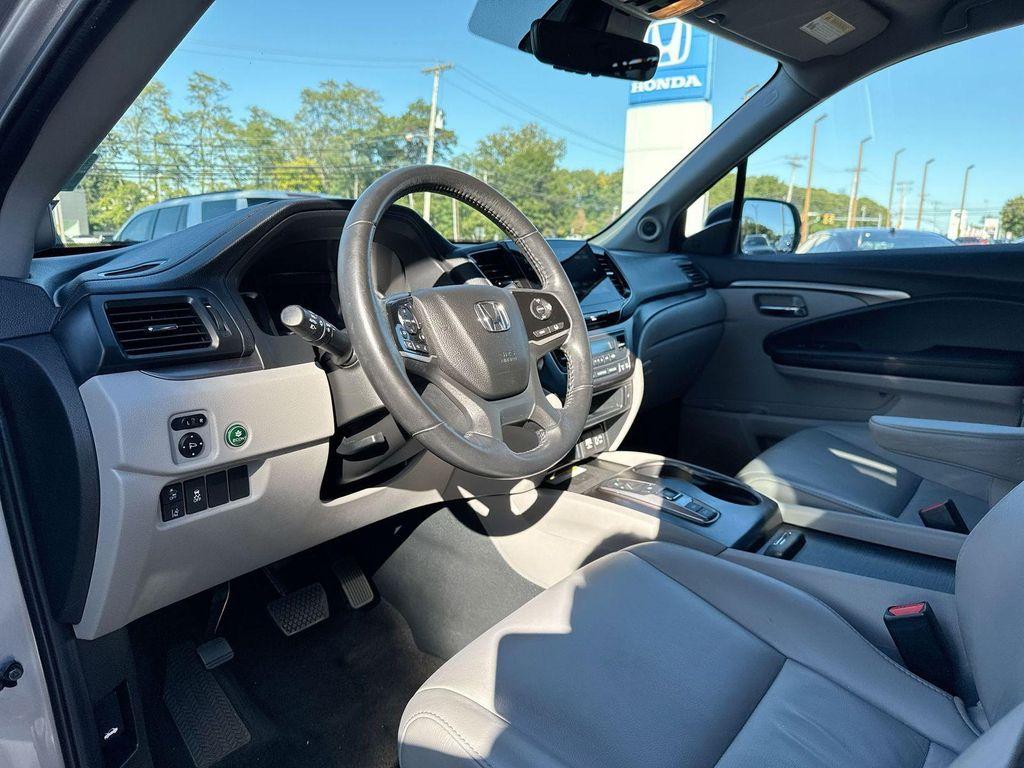 used 2022 Honda Pilot car, priced at $29,490