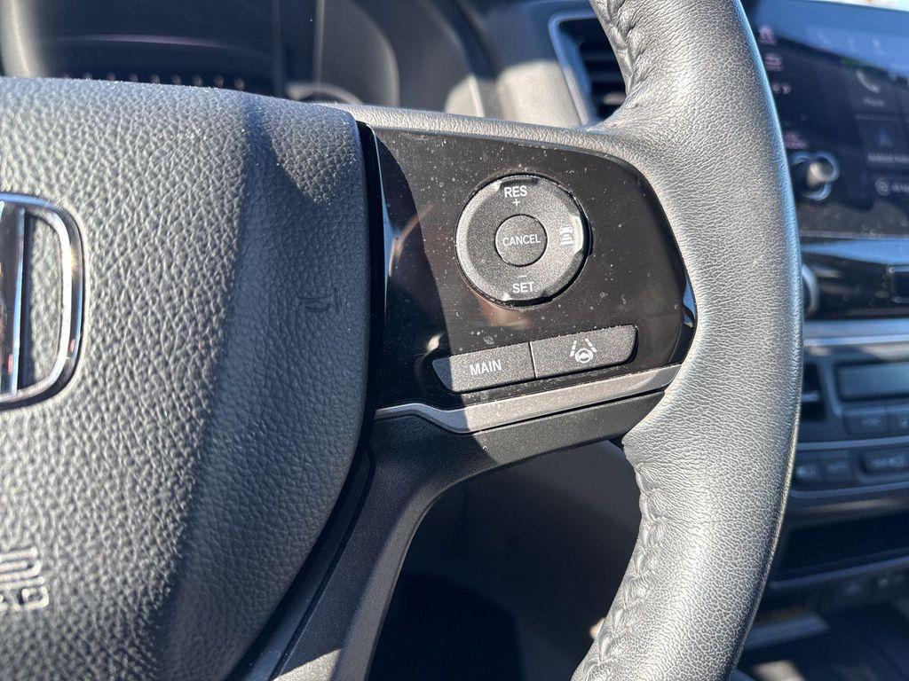 used 2022 Honda Pilot car, priced at $29,290