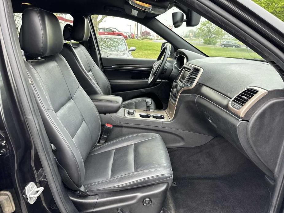 used 2015 Jeep Grand Cherokee car, priced at $12,999