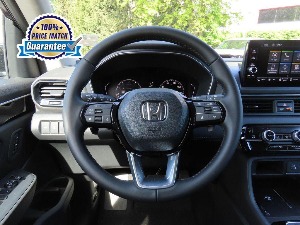new 2025 Honda Pilot car, priced at $44,594