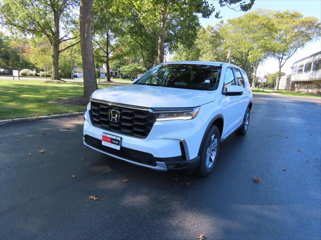 new 2025 Honda Pilot car, priced at $45,350