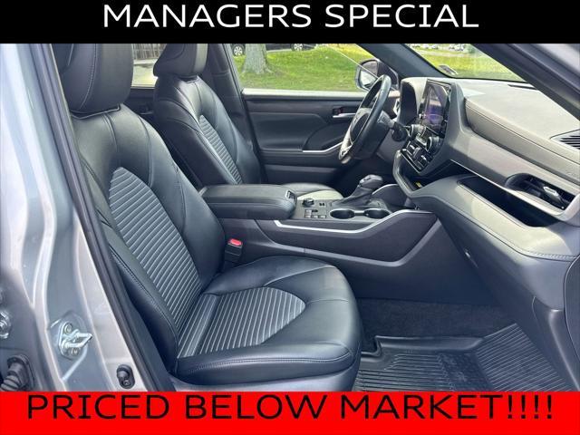 used 2023 Toyota Highlander car, priced at $33,300