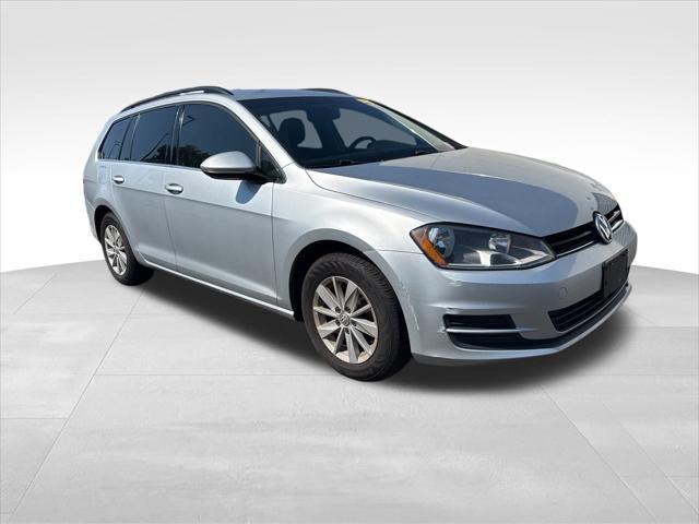 used 2015 Volkswagen Golf SportWagen car, priced at $10,896