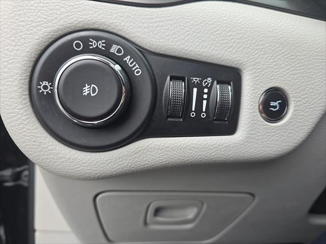 used 2020 Jeep Cherokee car, priced at $14,500