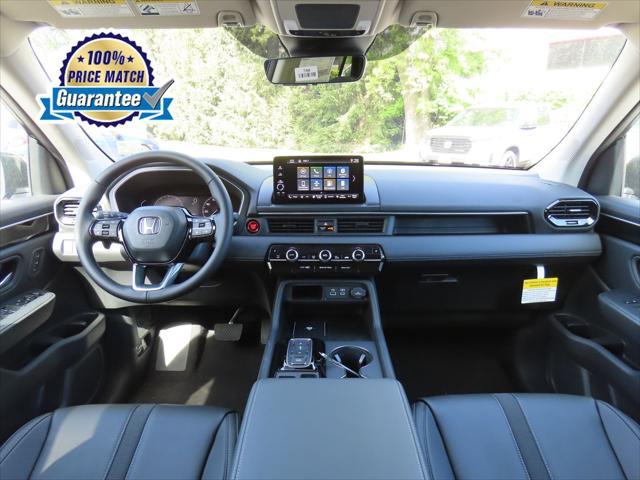new 2025 Honda Pilot car, priced at $45,452
