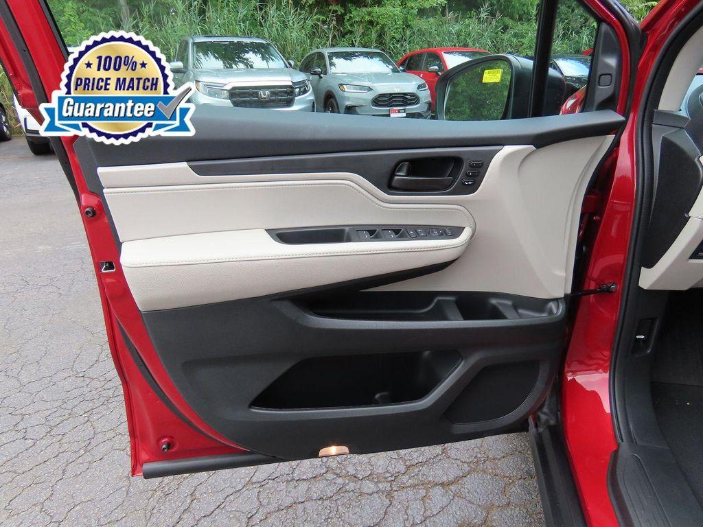 new 2026 Honda Odyssey car, priced at $43,454