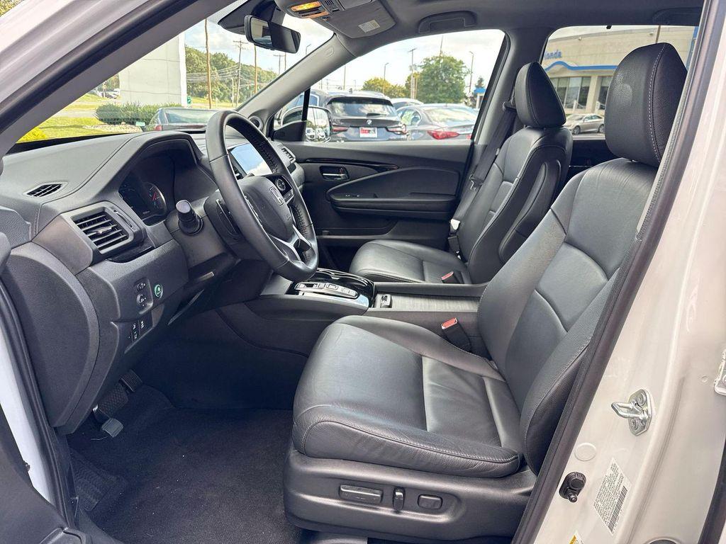 used 2022 Honda Pilot car, priced at $33,390
