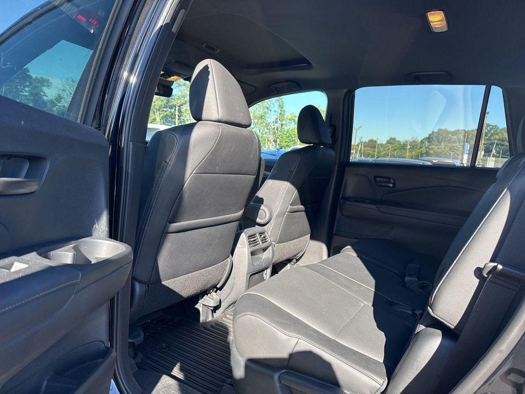 used 2022 Honda Passport car, priced at $30,590
