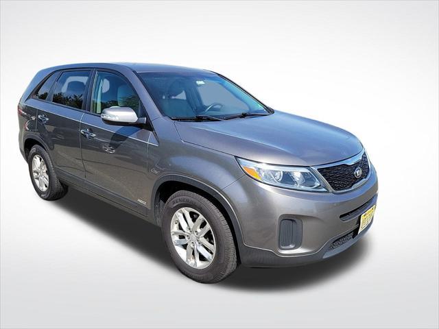 used 2015 Kia Sorento car, priced at $9,410