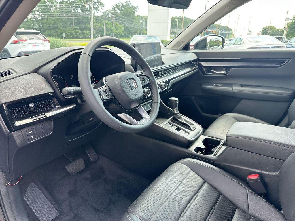 used 2024 Honda CR-V car, priced at $31,590