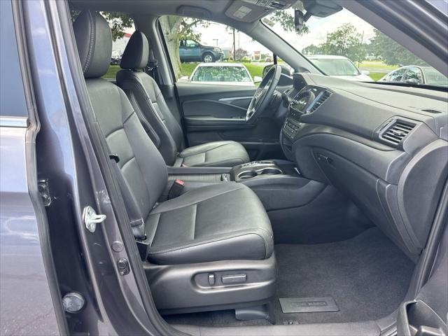 used 2022 Honda Pilot car, priced at $32,000