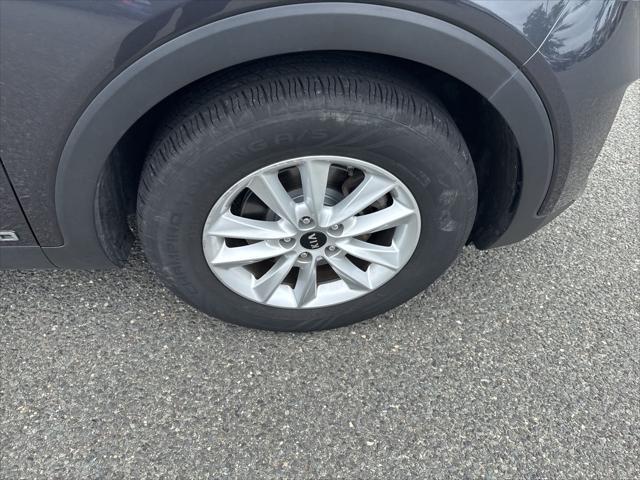 used 2019 Kia Sorento car, priced at $12,900