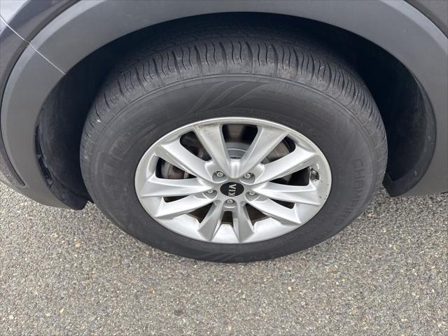 used 2019 Kia Sorento car, priced at $12,900