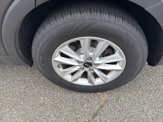 used 2019 Kia Sorento car, priced at $12,900