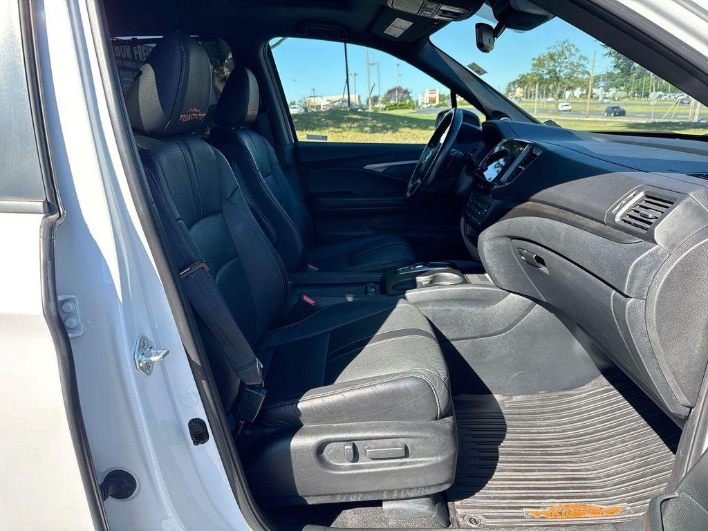 used 2022 Honda Pilot car, priced at $31,890