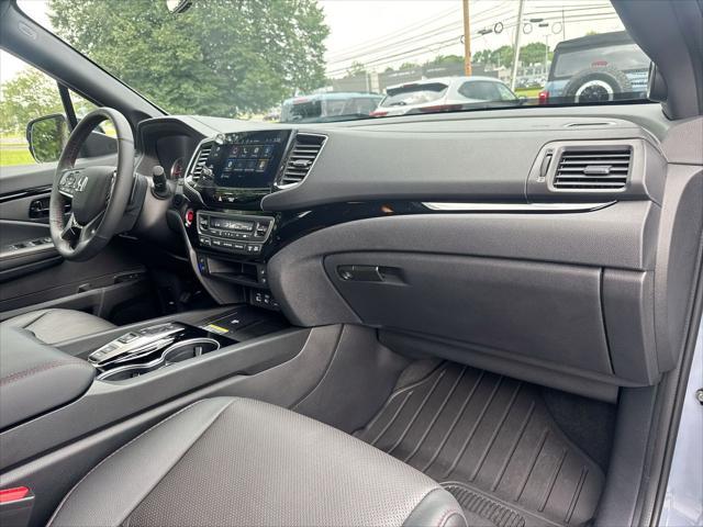 used 2025 Honda Passport car, priced at $43,370