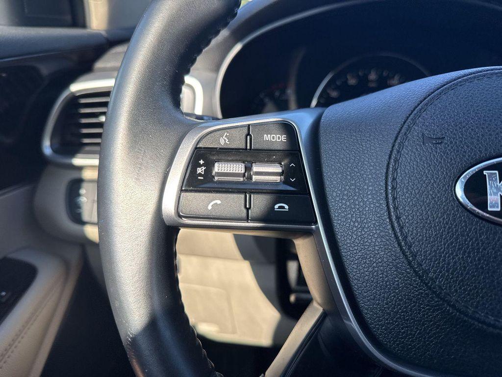 used 2019 Kia Sorento car, priced at $13,790