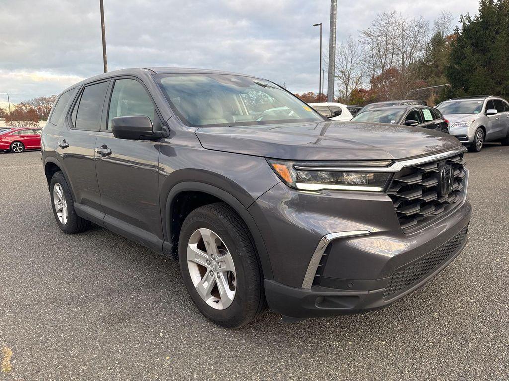 used 2023 Honda Pilot car, priced at $32,690