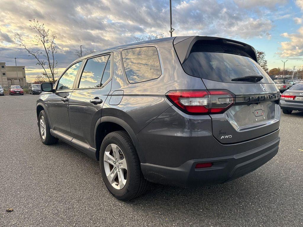 used 2023 Honda Pilot car, priced at $32,690