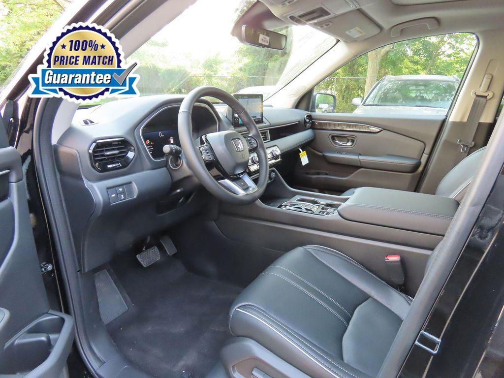 new 2025 Honda Pilot car, priced at $52,074