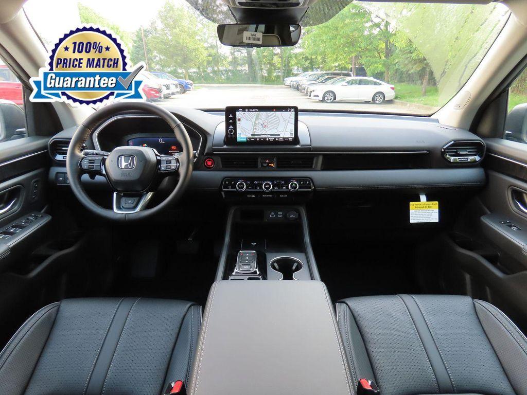 new 2025 Honda Pilot car, priced at $52,074