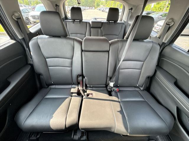 used 2022 Honda Pilot car, priced at $30,386
