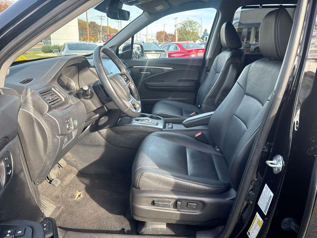 used 2022 Honda Pilot car, priced at $28,790
