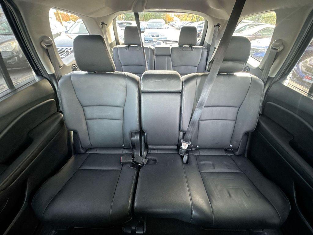 used 2022 Honda Pilot car, priced at $28,790