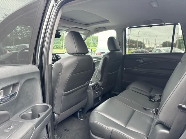 used 2022 Honda Pilot car, priced at $29,490