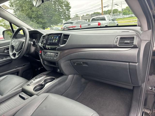 used 2022 Honda Pilot car, priced at $29,490