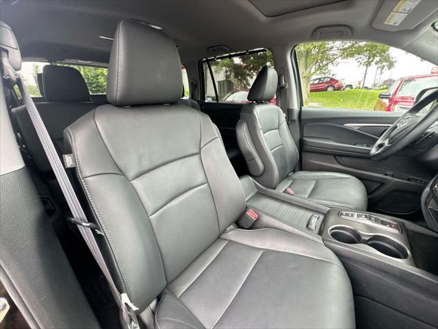 used 2022 Honda Pilot car, priced at $29,490
