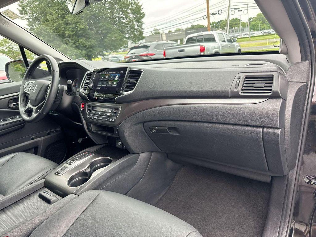 used 2022 Honda Pilot car, priced at $28,990