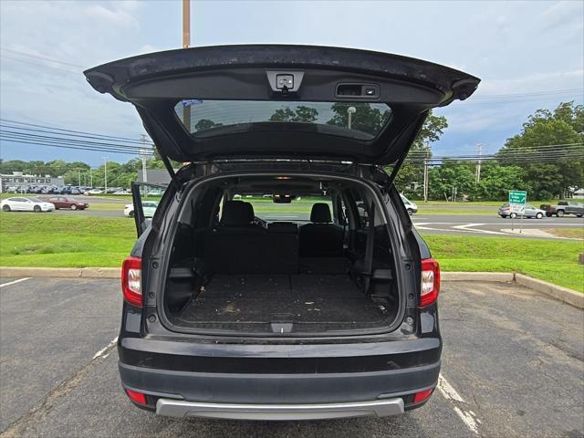 used 2022 Honda Pilot car, priced at $30,000