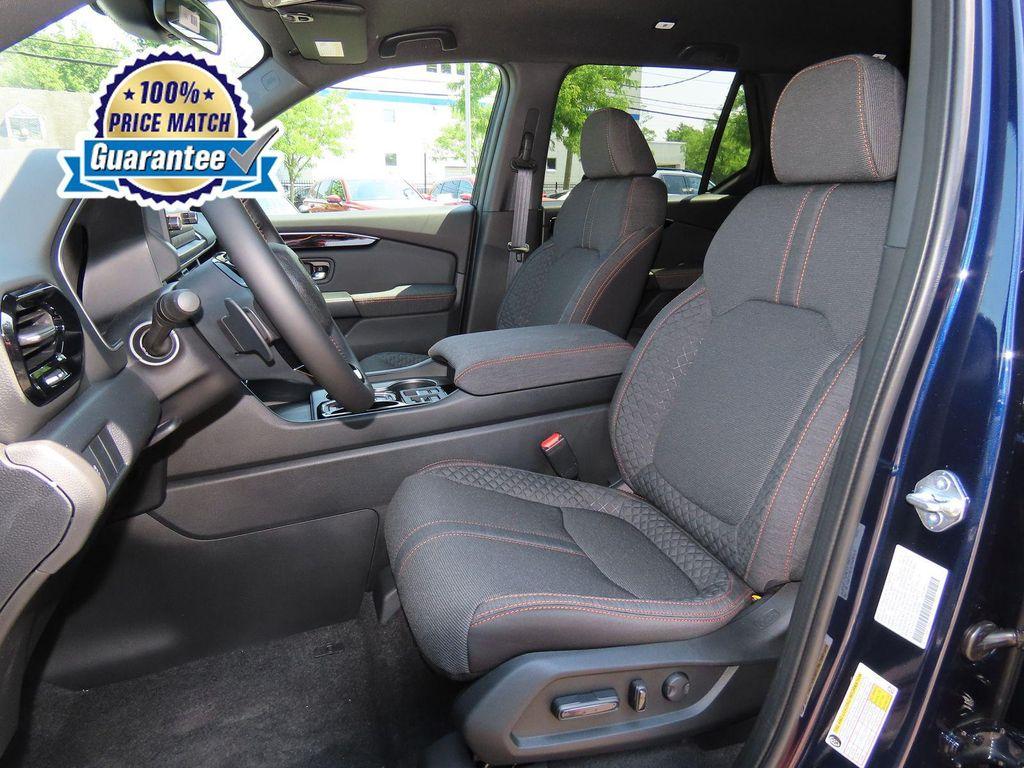 new 2025 Honda Pilot car, priced at $41,223