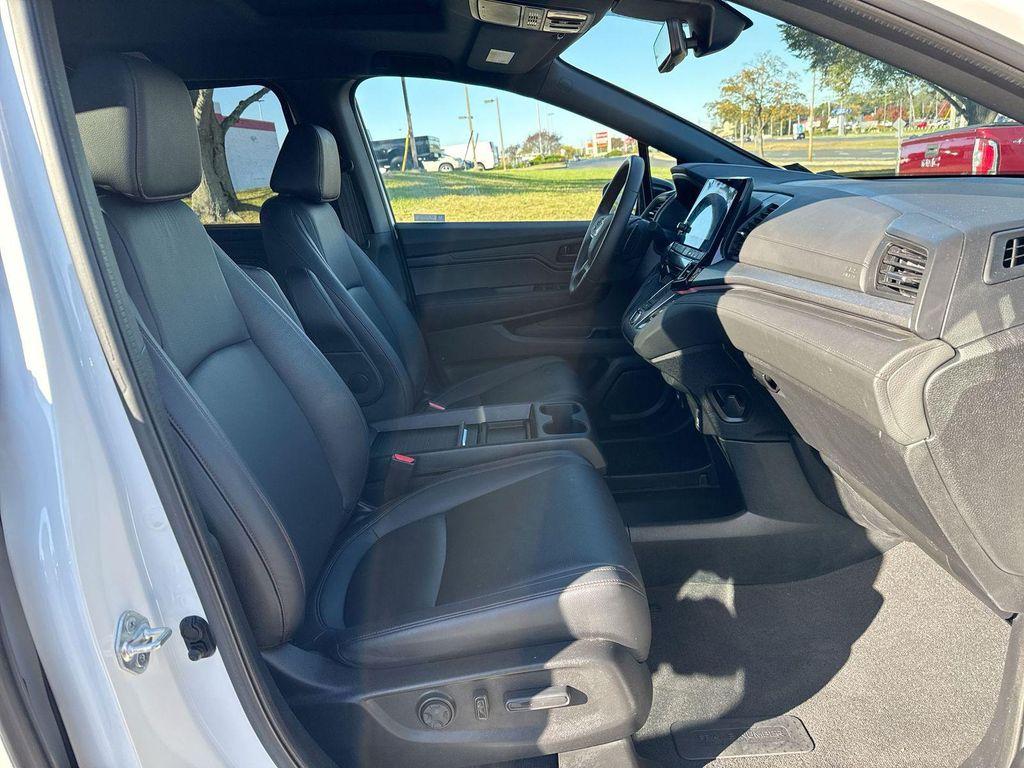 used 2023 Honda Odyssey car, priced at $33,590