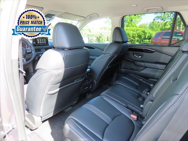 new 2025 Honda Pilot car, priced at $44,659