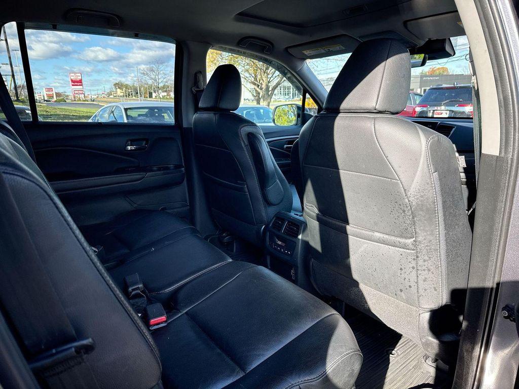 used 2020 Honda Pilot car, priced at $14,490