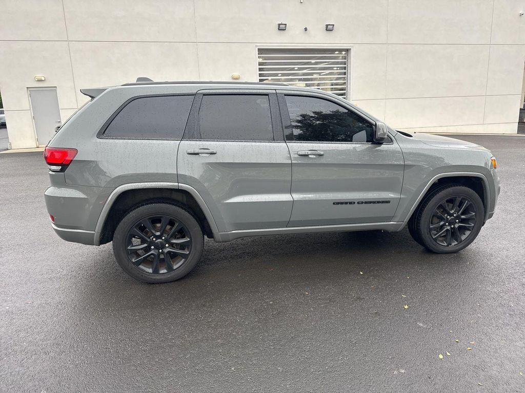 used 2020 Jeep Grand Cherokee car, priced at $19,290